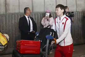 （巴黎奥运会）（16）中国乒乓球队抵达巴黎图片