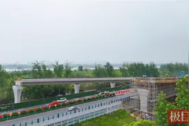 武汉江北快速路4条匝道现浇箱梁浇筑完成，计划2025年竣工图片