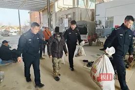 聋哑男子在外流浪，警民携手助其返乡图片