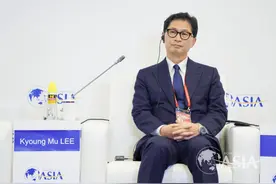 韩国首尔大学教授：AI“奇点”或在5年后出现，风险需管控图片