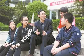 让高层次人才有“甜头”、后备人才有“奔头”图片