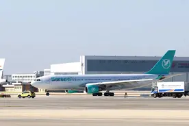 巴基斯坦宁静航空卡拉奇-伊斯兰堡-北京大兴机场航线首航图片