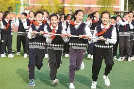 学生动起来 课间绽精彩图片
