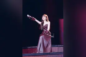 “甜蜜天后”王心凌首次佛山开唱，现场大秀粤语获称赞图片