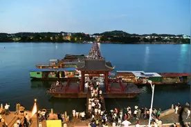 在赣州古浮桥，寻找炎夏中的清凉图片