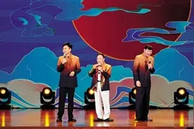 88岁“羊城笑星”献艺，观众笑足成晚图片