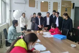 市残联党组书记、理事长陈崇波一行到“润邦·如康家园”调研指导图片