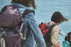 网上找个“搭子”一起旅游靠谱吗？专家解读法律风险图片