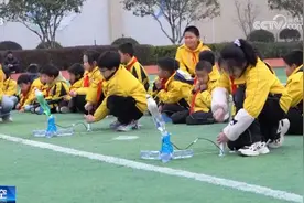 福建：花式课间让学生“身上有汗 眼中有光”图片