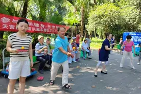 重庆两江新区天宫殿街道：“三进”宣传助力垃圾分类图片