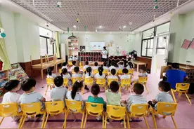 初为人师！新幼师阮溪雅：不断充实丰富自己 和孩子们一起快乐成长图片