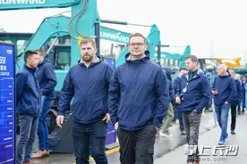 山河智能20余款前沿新品集中亮相图片