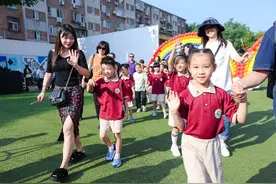 北京海淀区花园村二小更名为首师大附属花园小学图片