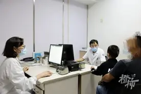 痒到怀疑人生！一家四口均患怪病，竟是虫子在皮肤里打洞挖道图片