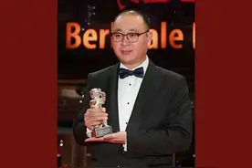祝贺！上海大学青年教师霍猛荣获柏林电影节最佳导演奖图片