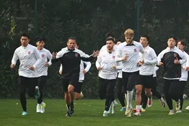 成都蓉城将前往海口冬训，回归国足的蹇韬：希望今年在第三名基础上更进一步图片