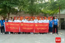 儋州市人民医院与东成镇里仁村开展党建结对共建及义诊活动图片