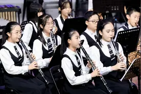 西丽小学管乐大合奏作品《舞者》获市级比赛第一名图片
