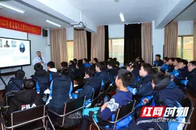 笃行求知，开阔视野，长沙麓山外国语实验中学开展社会实践图片