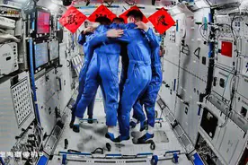 新华全媒＋丨神舟十九号3名航天员顺利进驻中国空间站图片