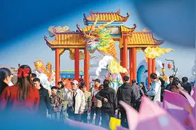 多彩文化扮靓中国年图片