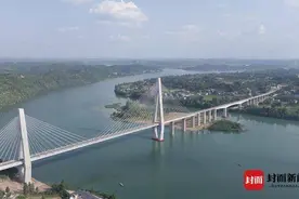 安着“牛腿”的巴南高铁嘉陵江特大桥：10多项专利的建设匠心图片