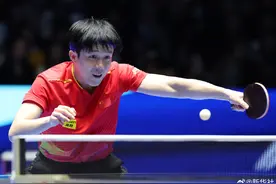 王楚钦完胜梁靖崑，夺得亚洲杯男单冠军！林诗栋摘铜图片