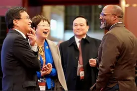 第二届中国国际供应链促进博览会开幕 “手拉手”让供应链变“共赢链”图片