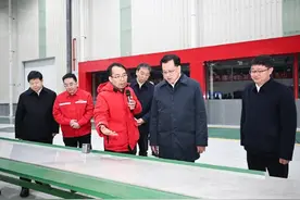 重庆瞭望丨重庆火力全开拼开局图片