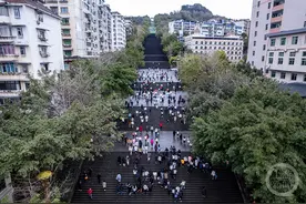 重庆云阳：800余名女选手登梯庆“三八”图片