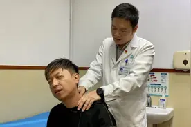 香港市民来深看中医，老少皆赞：“服务好周到！”图片