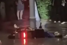 网传哈尔滨一电线杆漏电致外卖员触电倒地，当地回应：已送医，相关部门已介入图片