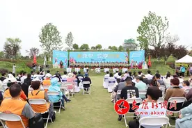 “春来早·乐享安康”文艺交流活动在安康高新区举行图片