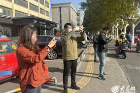 有淄有爱 | 非机动车逆向行驶、行人过马路不走斑马线……张店区这些路口有点“乱”图片