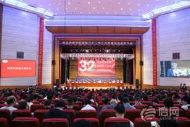 青岛滨海学院喜迎32周年华诞 凝心聚力铸就内涵发展新篇章图片