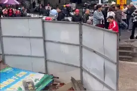 湖南衡阳一小学生在工地坠井身亡 亲属：井口被纸皮遮盖图片