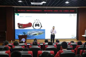 深圳文艺名家向民胜走进翻身实验学校（东校区），与学生开启一场文学写作启蒙之旅图片
