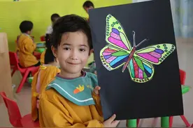吉木萨尔县一幼儿园举办手工创意课图片