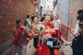 90后夫妻携手五年“抗癌”成功图片