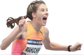 2米10!22岁田径女神跳出新高度图片