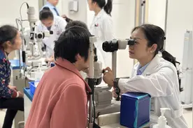 南坪爱尔眼科助力患者重见光明图片
