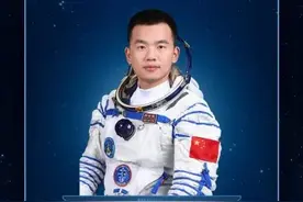 中国90后第一次太空出舱！山东娃宋令东创历史！出舱大片超酷→图片