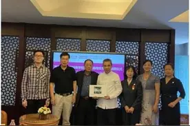 越南老人六十年后故地重游传续中越传统情谊图片