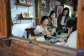 高质量发展调研行｜宁波鄞州：非遗技艺点亮美丽乡村图片