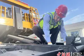 浙江高速施救员“五一”特写：用坚守助力美好出行图片