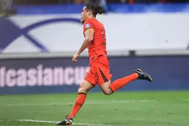 从地狱到天堂！国足1：0绝杀巴林！对手进球被吹+红牌图片