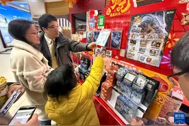 《哪吒2》票房火爆 周边产品热销图片