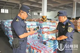 泉州海关查获单票最大数量侵权商品 近百万片冒牌纸尿裤！图片