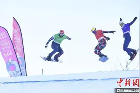 春节吉林迎客流高峰 带动冰雪经济全链条升温图片