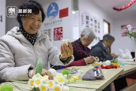 杭州：巧手织铃兰 留住春日浪漫图片